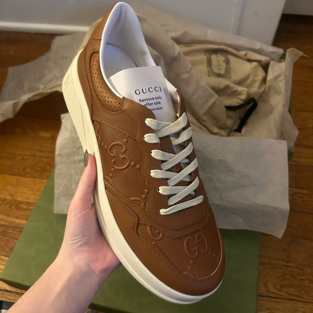 Gucci Men's Brown Leather Sneakers - Picture 4 of 6